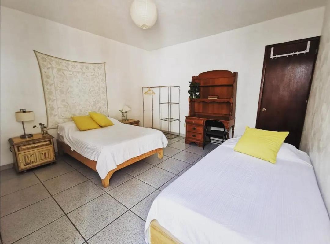 Casa Canario Hostel Guadalajara Exteriör bild